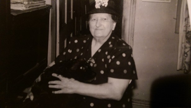 grandma-with-patsy